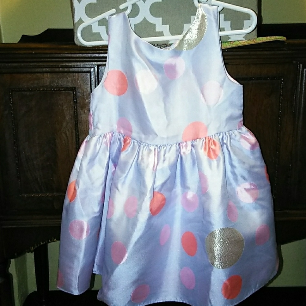 Beautiful 3t dress 🌸🌼